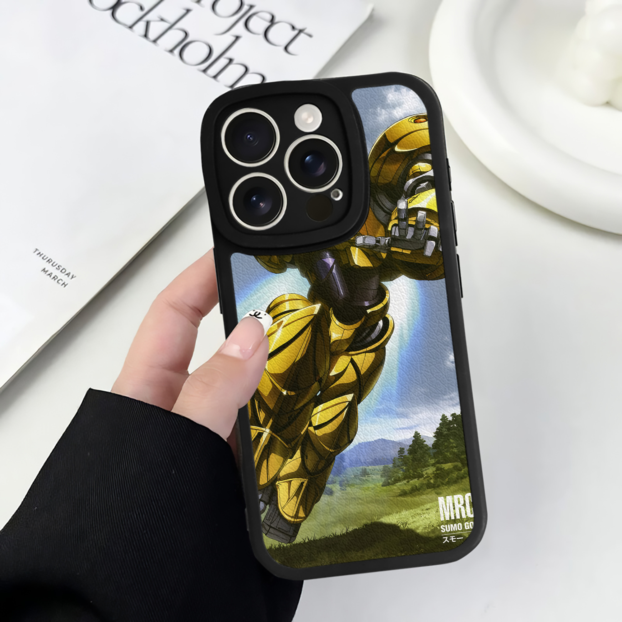 （画像用） 機動戦士ガンダム Mobile Suit Gundam 【iPhone 16シリーズ対応】シリコンスマホケース（レザー調） 材質：シリコン